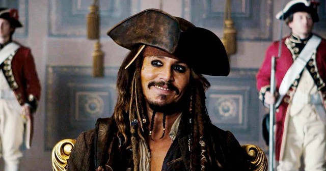 Johnny Depp sebagai Captain Jack Sparrow di film Pirates of the Caribbean. Foto: Disney