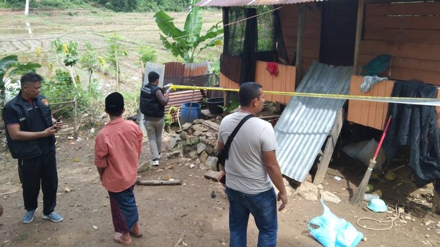 Tempat kejadian perkara penembakan seorang petani dengan senapan angin di Kabupaten Aceh Jaya, Aceh, Selasa (12/7/2022). Foto: Dok. Istimewa
