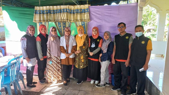 Foto Bakti Sosial PDA Ponorogo bersama Tim RSUA Ponorogo (Dokumentasi : Rahmat Fandi Yusup)