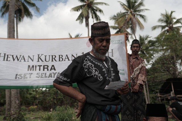 Pelaksanaan Tebar Hewan Kurban mensasar wilayah Kepulauan Selayar, Sulawesi Selatan pada (Senin, 11/07), selain menebarkan manfaat lebih luas juga penyebaran daging lebih merata ke wilayah-wilayah yang kurang subsidi daging di kala Iduladha. (Dok. Dompet Dhuafa)