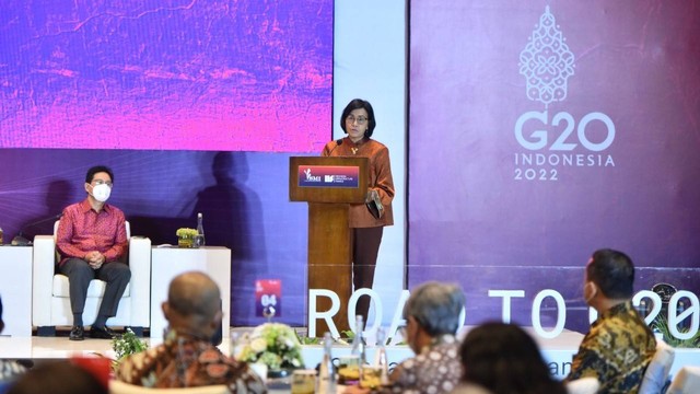 Menteri Keuangan Sri Mulyani menjadi pembicara di Road to G20 di Nusa Dua, Bali.  Foto: Kemenkeu RI