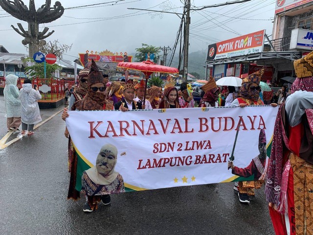 Karnaval Kemilau Budaya Sekala Bekhak 2022: See The Real Lampung (1)