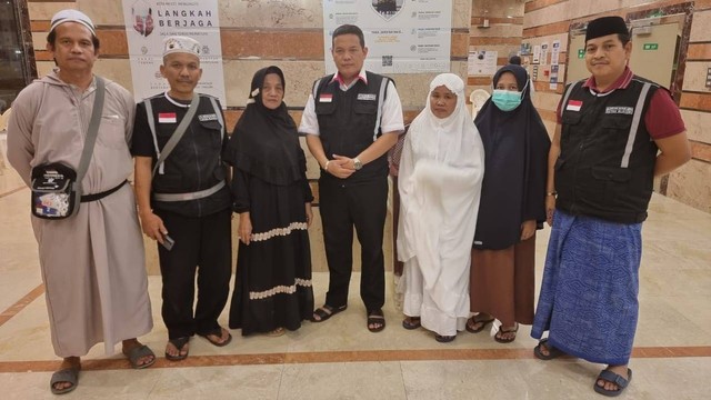 Petugas Dapati Jemaah Haji Asal Sulsel Berusia 67 Tahun Tak Terdata di Kemenag (3)