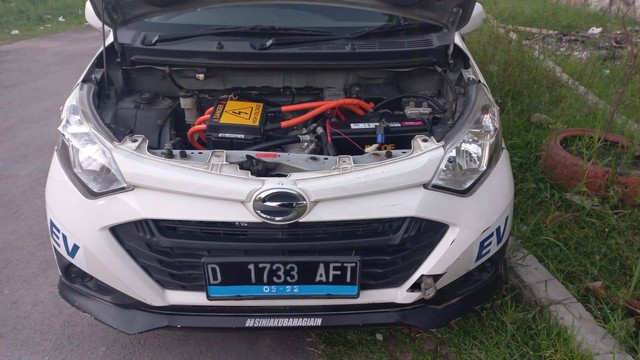 Daihatsu Sigra EV buatan IMEV Bandung. Foto: Dok. Indo Motor Electric Vehicle