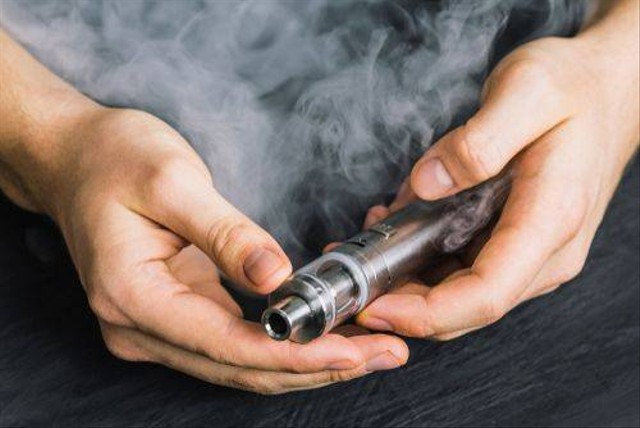 com-Ilustrasi vape. Foto: Shutterstock