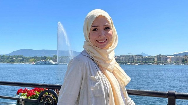 Maya Ghazal, perempuan pengungsi Suriah pertama yang menjadi seorang pilot.
 Foto: Instagram/GhazalMia