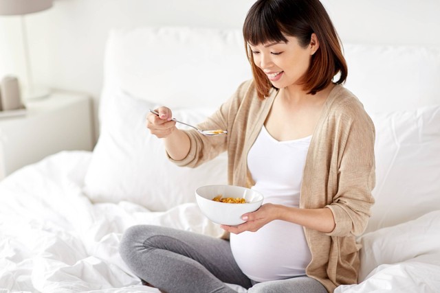 Ilustrasi ibu hamil diet keto. Foto: Ground Picture/Shutterstock