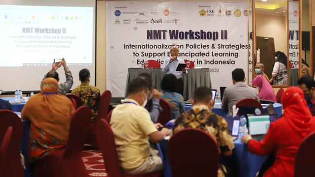 Workshop National Multiplication Trainings (NMT) membahas internasionalisasi perguruan tinggi. Foto: Humas USK