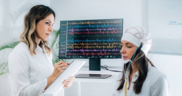 Electroencephalogram|Sumber : Shutterstock