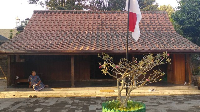 Rumah limasan di Kotagede, Yogya, tetap lestari hingga hari ini. Foto: ESP