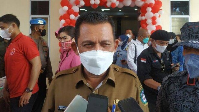 Gubernur Kepri, Ansar Ahmad. Foto: Zalfirega/kepripedia.com