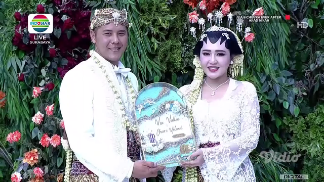 Via Vallen menikah dengan Chevra Yolandi. Foto: Indosiar/Vidio