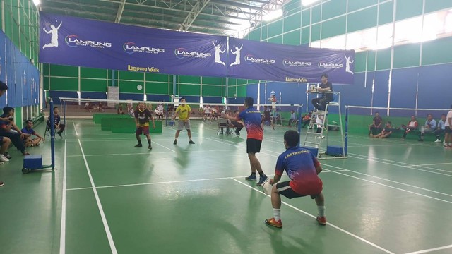 Tim Bulutangkis Lapas Kotaagung sedang Berkompetisi di Lampung Walk, Bandar Lampung (Sumber: Dok. Lapas Kotaagung)