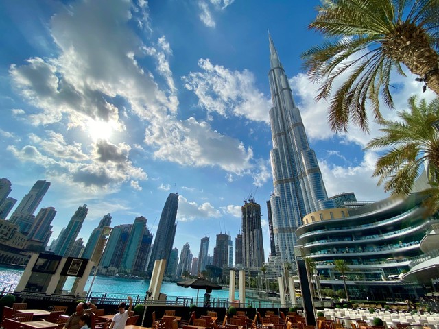 tempat beli oleh-oleh di Dubai, foto unplash,Wael Hneini