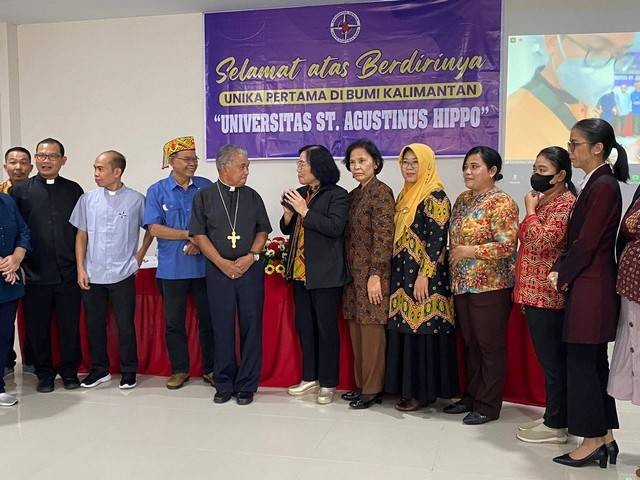 Konfrensi Pers terbitnya izin pembukaan Universitas Katolik Santo Agustinus Hippo (USA) Kalimantan Barat. Foto: Teri/Hi!Pontianak