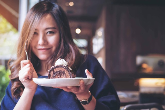 Ilustrasi makan. Foto: Shutterstock