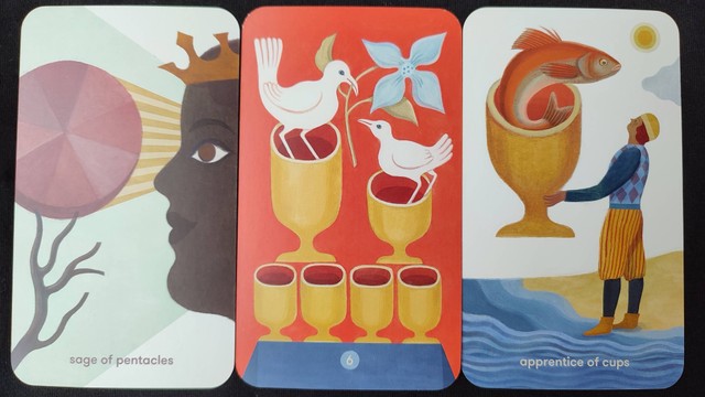 Sage of Pentacles, Six of Cups, Apprentice of Cups. (Foto: Lidia)