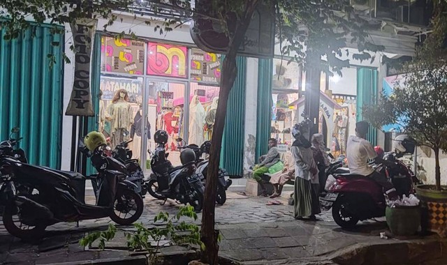 Ditinggal 5 Menit Beli Jilbab, Motor Milik Emak-emak di Pamekasan Raib