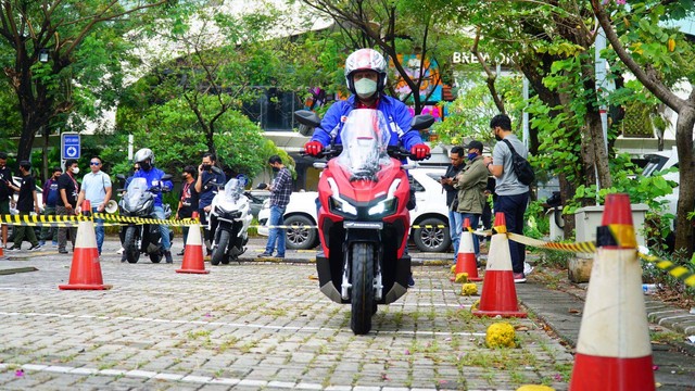 PT Daya Adicipta Motora (DAM) resmi meluncurkan Honda ADV 160 kepada masyarakat Jawa Barat di Summarecon Mall Bekasi. Foto: Daya Adicipta Motora