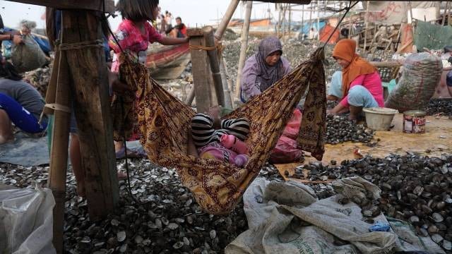 Ilustrasi penduduk miskin di Indonesia. Foto: Aditia Noviansyah/kumparan