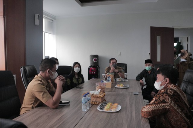 Briefing Pelaksanaan Smart City Bersama Pemerintah Daerah Kabupaten Jombang (Sumber: Dokumen Penulis)