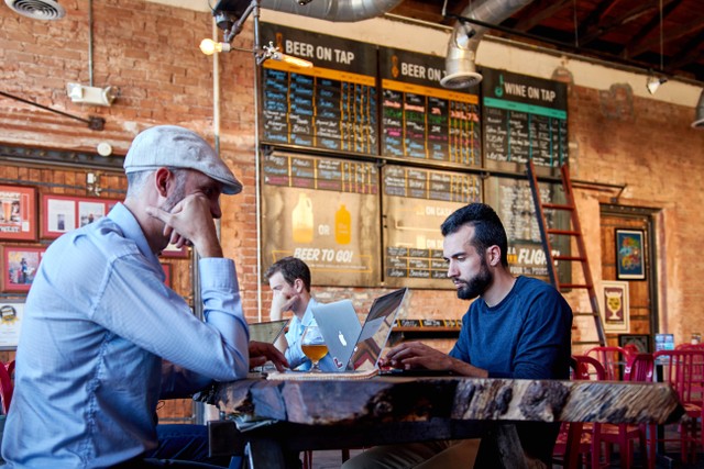 6 Rekomendasi Cafe di Jakarta Pusat untuk Kerja dengan Nyaman