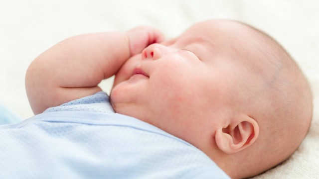 Ilustrasi bayi baru lahir. Foto: leungchopan/Shutterstock