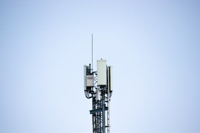 ILustrasi menara pemancar jaringan 4G. Foto: unsplash.com/dyl_carr