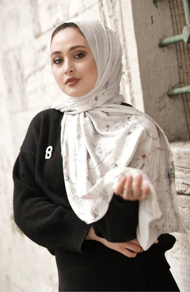Rekomendasi hijab silk elegan. Foto: dok. Buttonscarves