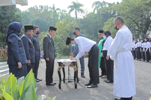 Guru PPPK dan CPNS di Palembang, dilantik. Foto: Istimewa