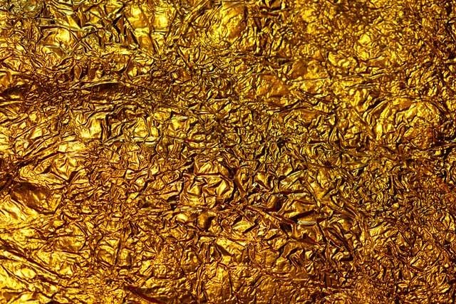 Arti warna emas. Sumber: unsplash.com