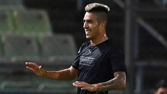 Pemain Argentina Independiente Leandro Fernandez saat penyisihan grup Copa Sudamericana mereka, di stadion Olimpiade UCV di Caracas, pada 26 April 2022. Foto: Yuri Cortez/AFP