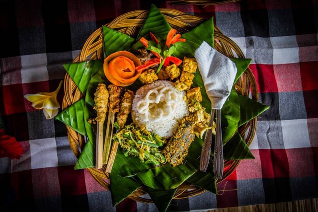 Ilustrasi Makanan Khas Bali yang Halal. Foto: Shutterstock