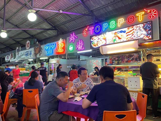 Top Spot, pusat kuliner seafood di Kota Kuching, Sarawak. Foto: Teri/Hi!Pontianak