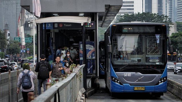 Foto: Penambahan Jam Layanan Di 4 Rute Transjakarta | Kumparan.com