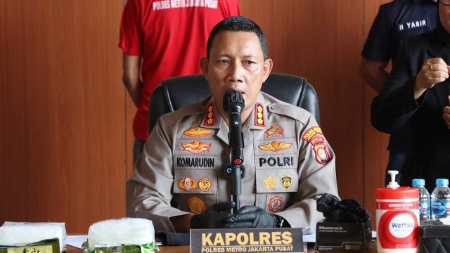 Jumpa pers pengungkapan kasus peredaran narkoba jaringan antarpulau di Polres Metro Jakarta Pusat, Kamis (21/7/2022). Foto: Humas Polres Jakpus