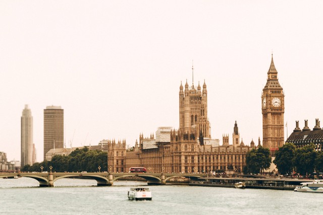 rekomendasi tempat wisata di inggris. sumber foto : unsplash/ugur.