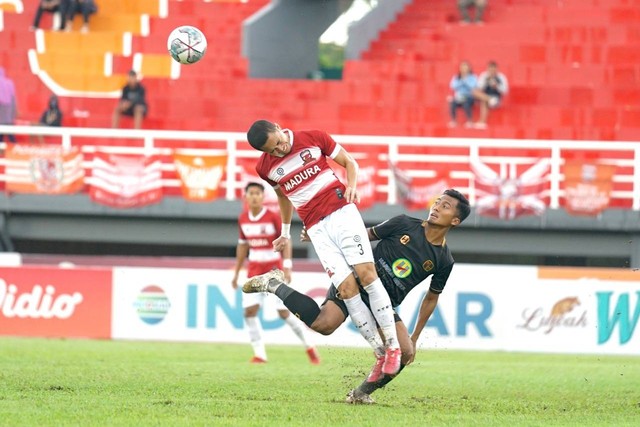 Madura United melawan Barito Putera di Piala Presiden 2022. Foto: Situs web resmi Piala Presiden