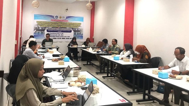 Diskusi untuk penyusunan rancangan Pergub Aceh tentang konflik satwa. Dok. Tim USK    
