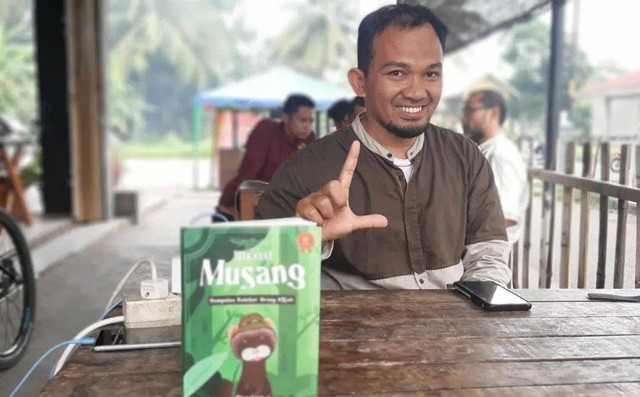 Penulis buku Hikayat Musang, Riazul Iqbal Pauleta alias Rio. Foto: dok. pribadi  