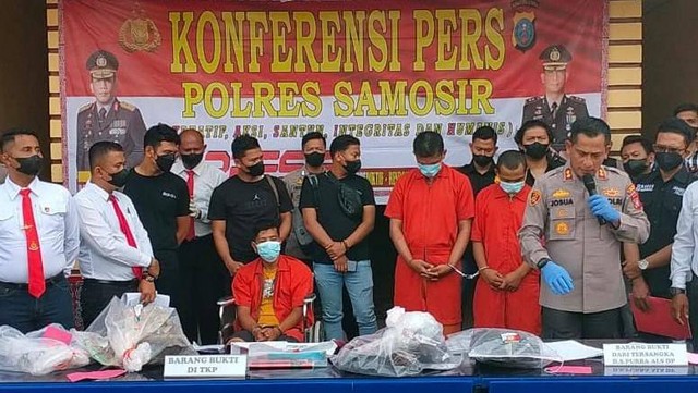 Pelaku Pembunuhan Pasutri Di Samosir Mengaku Terlilit Utang | Kumparan.com