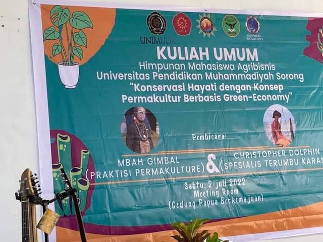 Backdrop Kegiatan Kuliah Umum, Sumber : HIMAGRI UNIMUDA Sorong.