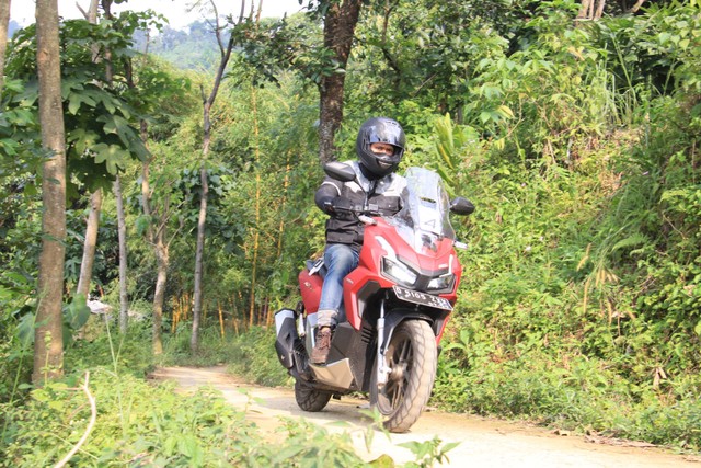Media test ride Honda ADV 160 di kawasan Puncak, Bogor. Foto: AHM