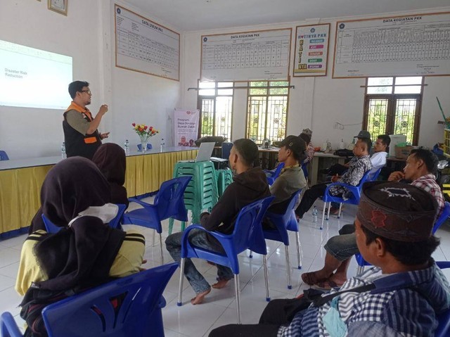 Rumah Zakat Action melalui PIC nya mengadakan Forum Grup Discussion atau FGD kepada Pemerintah Kelurahan Bagan Arya bersama dengan masyarakat sekitarnya guna untuk mempersiapkan hal tersebut, Kamis (14/07).