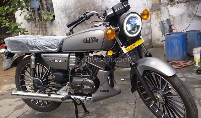 Ilustrasi Yamaha RX100 di India. Foto: dok. Gaadiwaadi.com