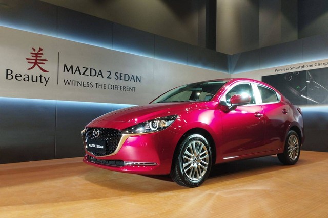 Mazda 2 Sedan. Foto: Muhammad Ikbal/kumparan