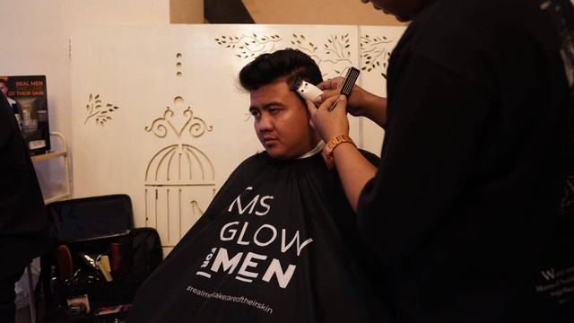 Ms Glow For Men mencari menjaring profesional capster dalam kompetisi Barber Battle 