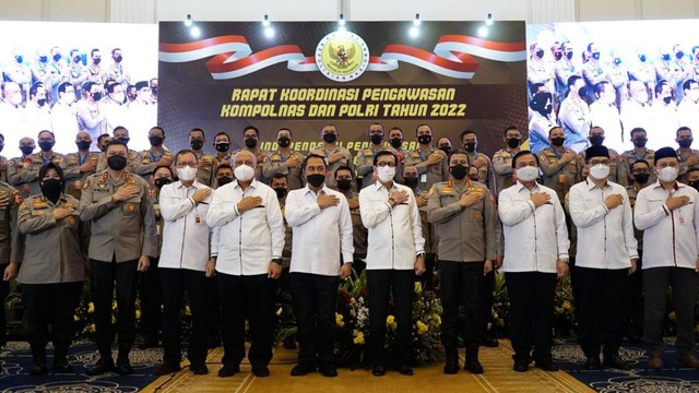 Yasonna Dorong Polri Lakukan Pembenahan Internal & Tingkatkan Kepercayaan Publik