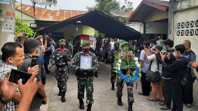 Upacara pemakaman Dantim Bais Pidie, Kaptem Abdul Madjid. Foto: dok. Istimewa 