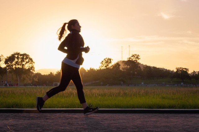 Rekomendasi Tempat Jogging di Depok, https://unsplash.com/@4lexmccarthy